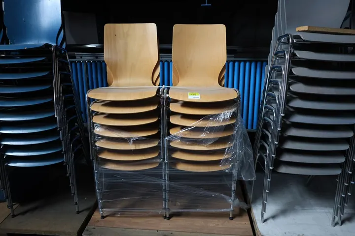 14 x Besucherstühle